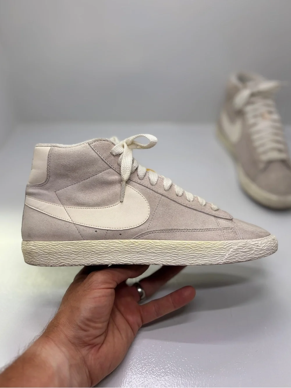 Nike Blazer Mid Suede Vintage Women’s 9 Phantom Beige Cream Sneakers EU 40.5
